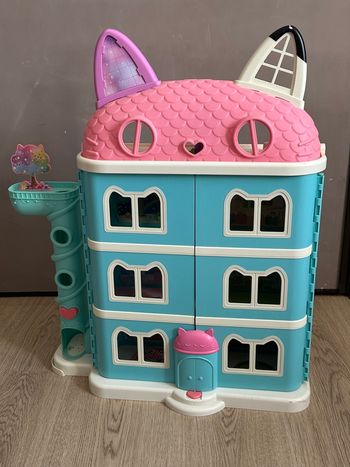 Maison Gabby Chat