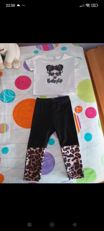 Ensemble en tres bonne état marque shein taille 9-12 mois