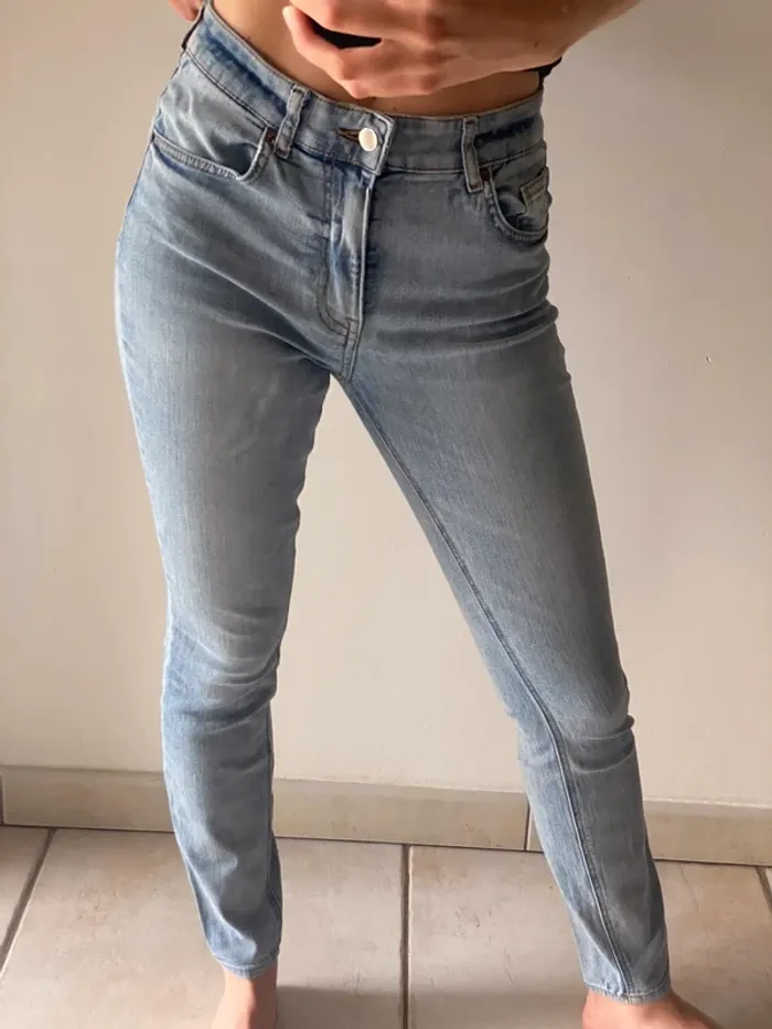 Jeans clair - photo numéro 3