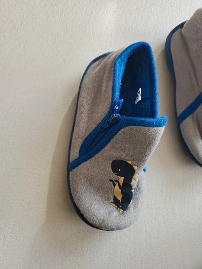 Chaussons t26 - photo numéro 3