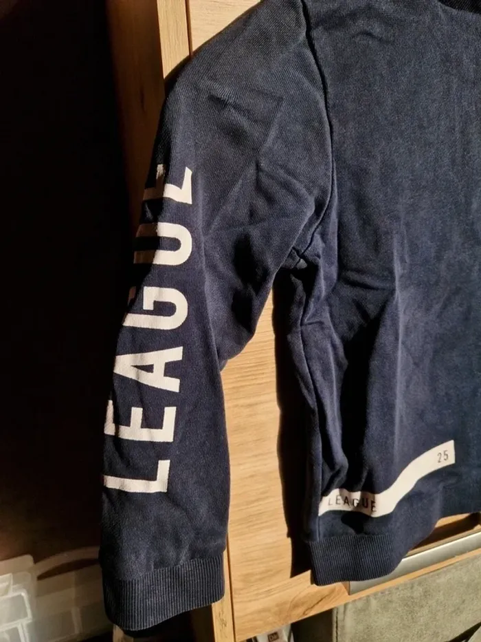 Pull bleu léger 6 ans - photo numéro 2