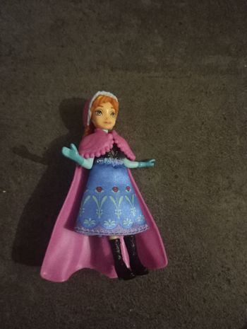 Figurine anna