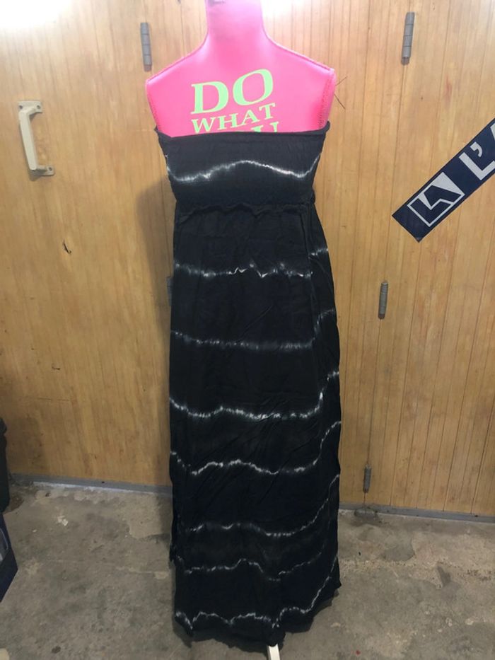 Robe longue épaule dénudée