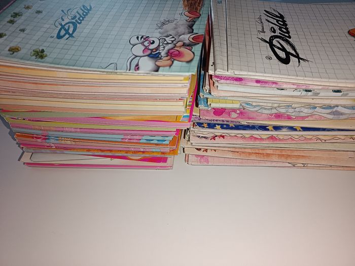 Lot 150 feuilles diddl