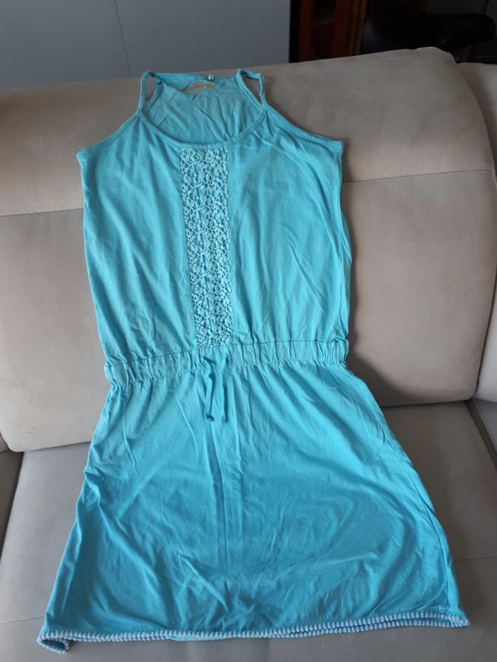 Robe à bretelle bleue