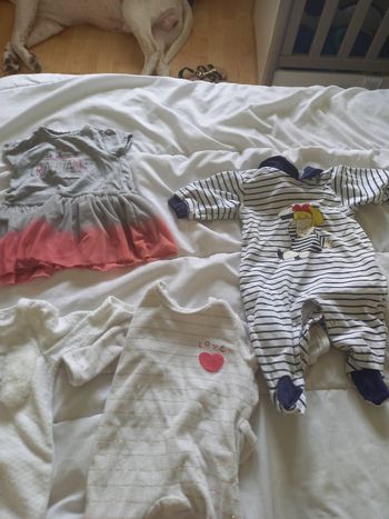 Vêtements 1 mois