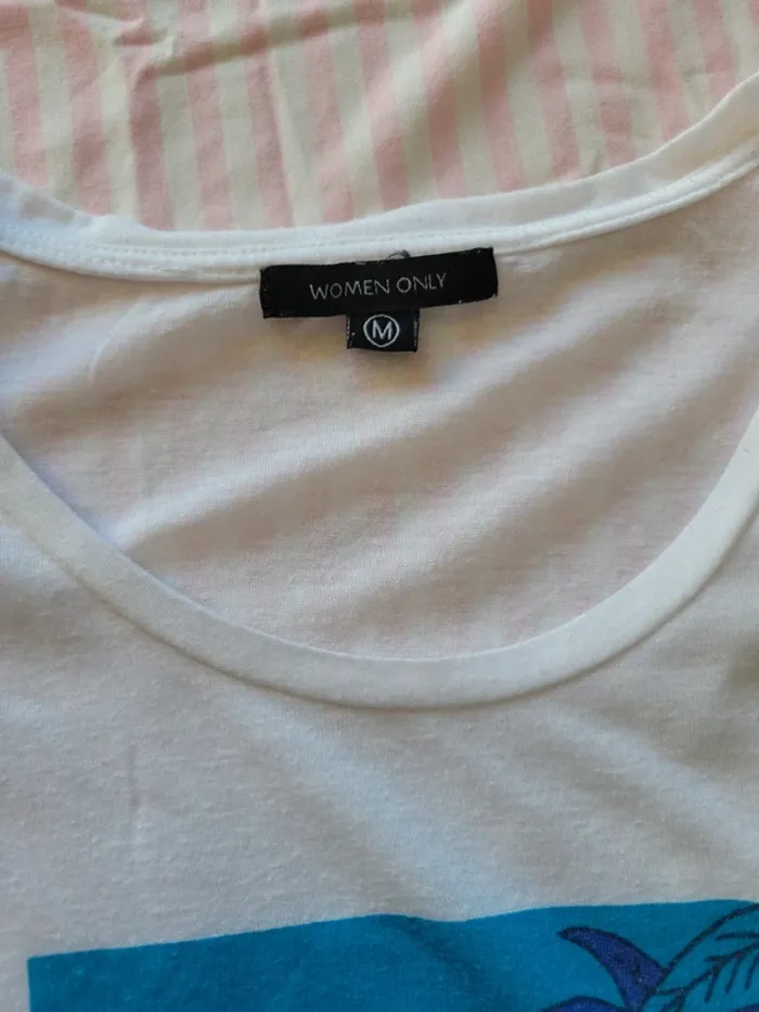 Tee-shirt de taille M - photo numéro 2