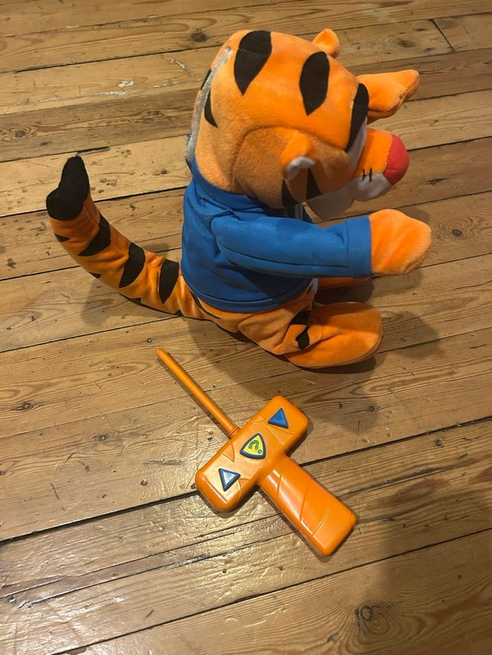 Tigrou super détective téléguidé Fisher Price