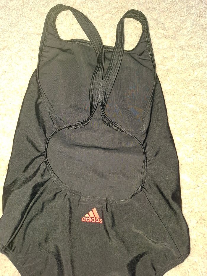 Maillot de bain Adidas 7/8 ans - photo numéro 5