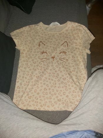 T-shirt h&m taille 134/140cm 8/10 ans