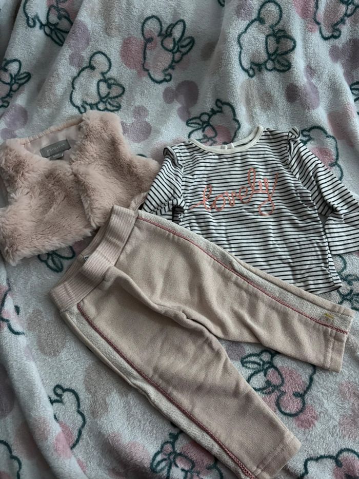 Ensemble 3/6 mois fille