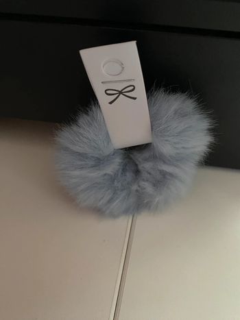 Chouchou fausse fourrure gris bleu