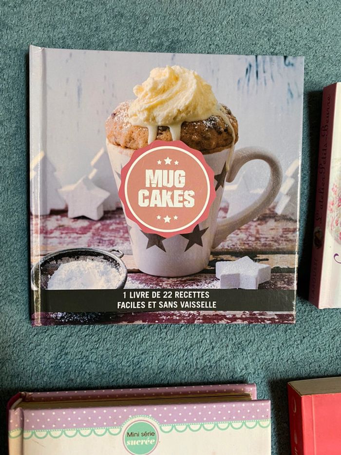 Lot de 7 livres de recettes de cuisine desserts, mini croissant , mug cakes - photo numéro 2