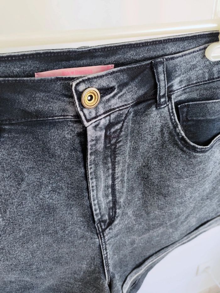 Bershka short jean 40 - photo numéro 2