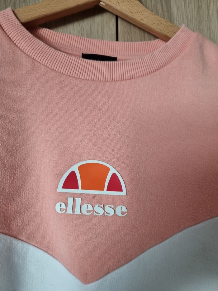 Sweat marque ellesse bon état - photo numéro 2