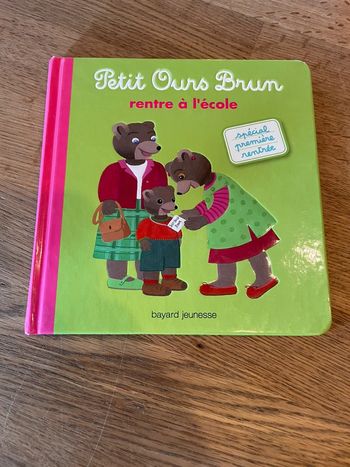Livre Petit Ours Brun rentre à l’école