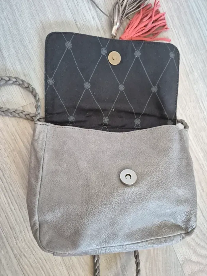 Sac bandoulière pochette argentée cuir pièces - photo numéro 6