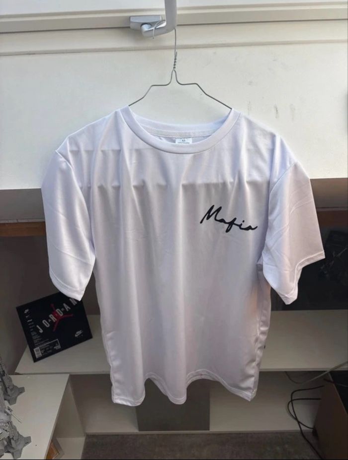 T shirt blanc avec design gangsters - photo numéro 1