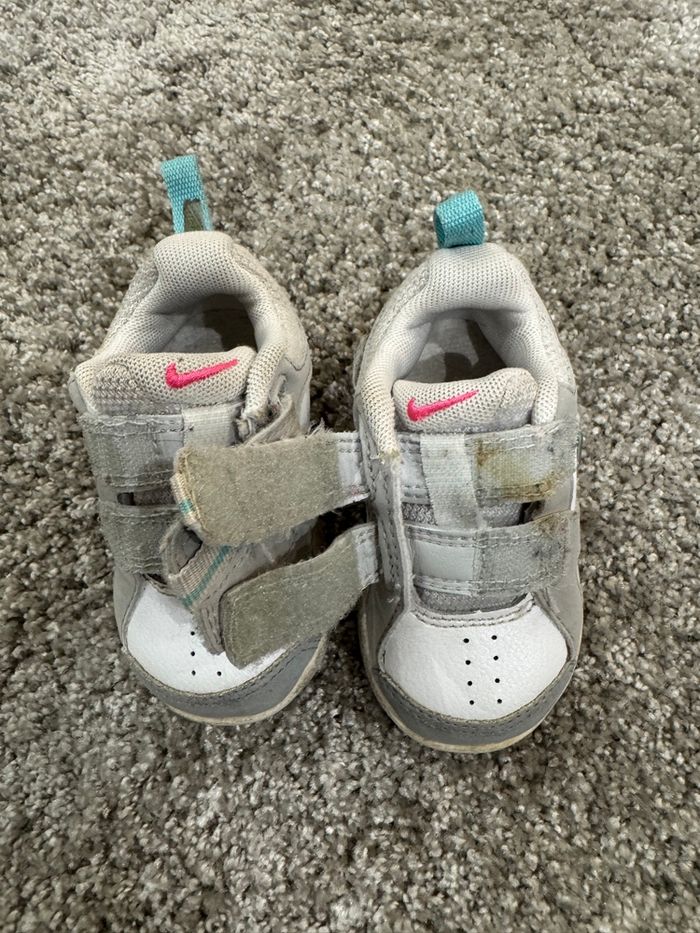 Paire de basket pour bébé - photo numéro 3