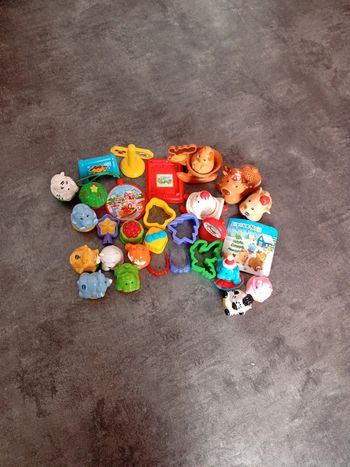 Gros lot de tut tut bolides de Noël et animaux