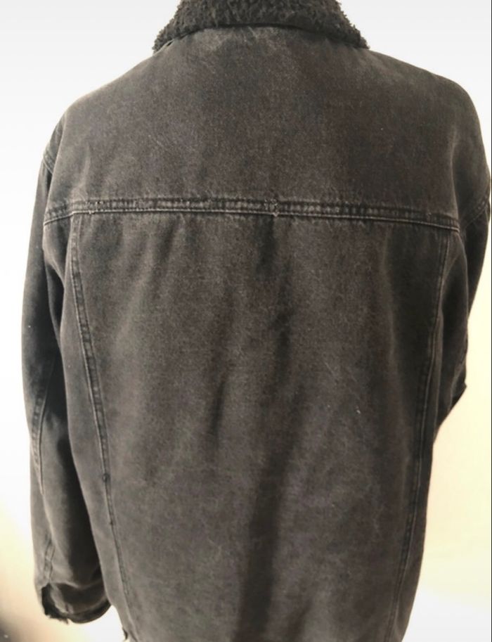 Veste • Jean • Noir • Bershka • Taille L • Très bon état - photo numéro 5