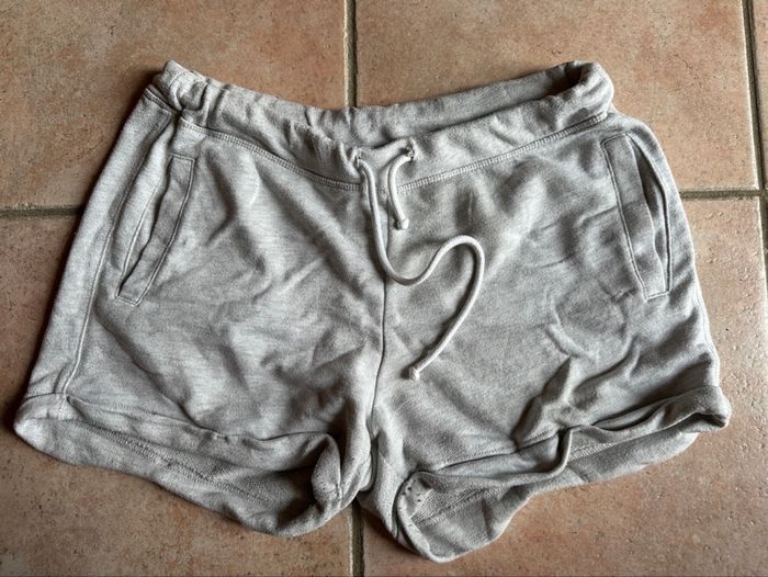 Short gris Asimu Taille M