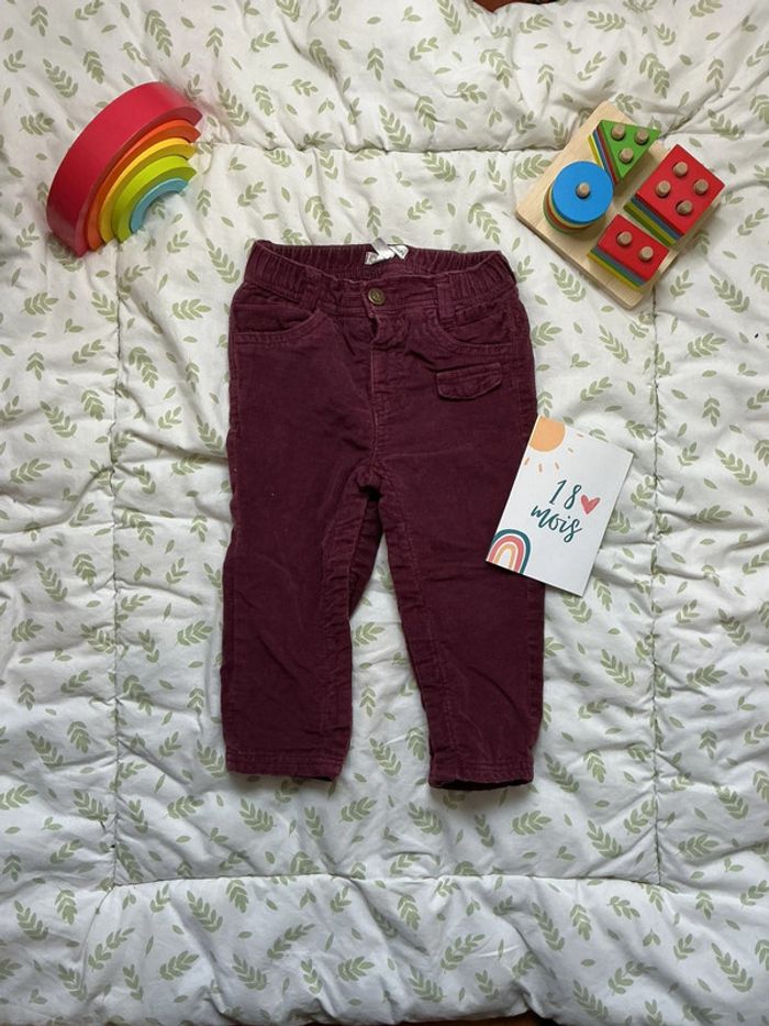 Pantalons en velours prune pressions entre les jambes doublé 18 mois kitchoun