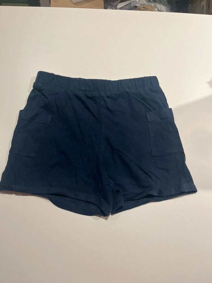 Short en coton fin Kiabi taille 36 mois