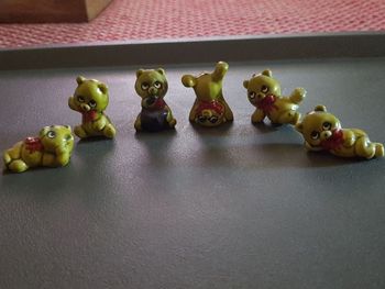 Lot 6 figurines chat 2,5 cm