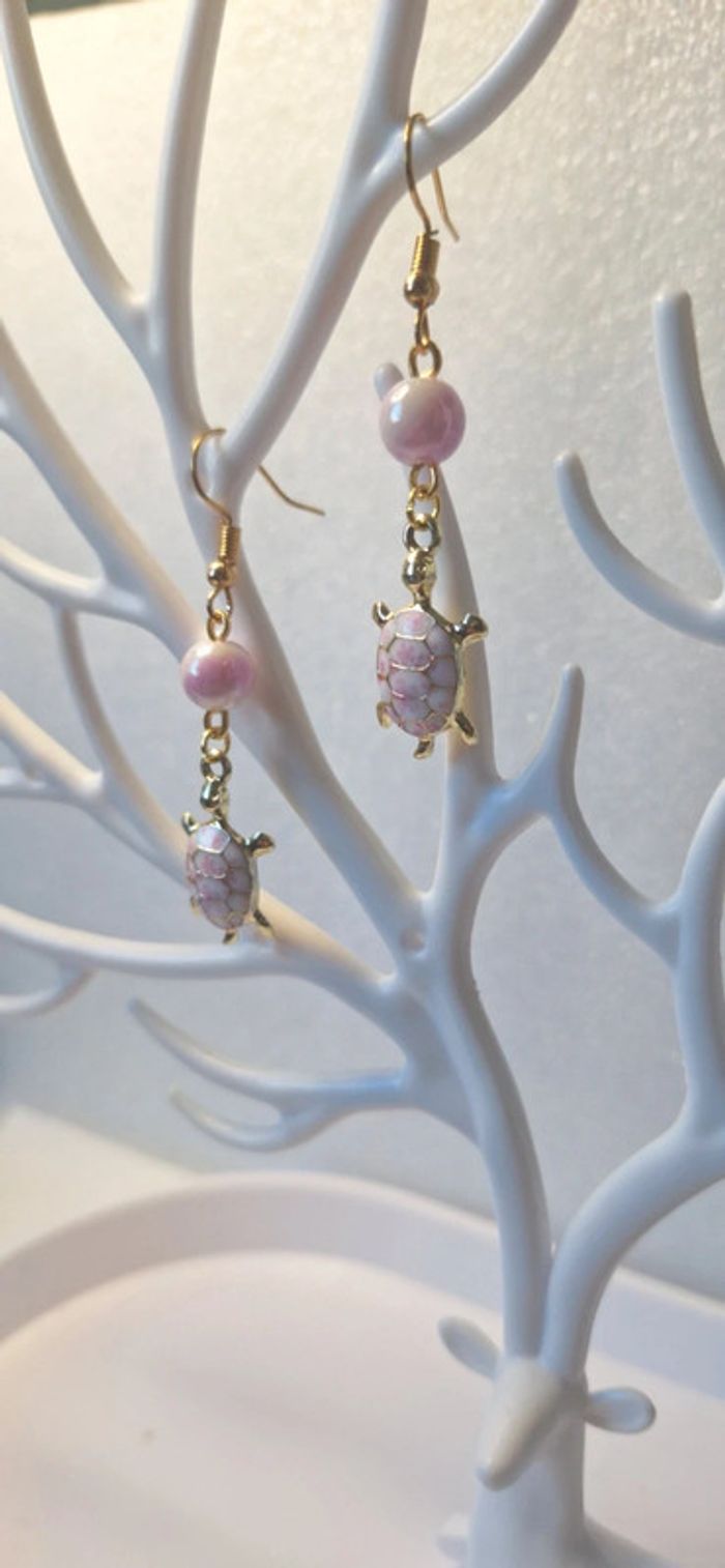 Boucles d'oreilles tortues rose - photo numéro 2