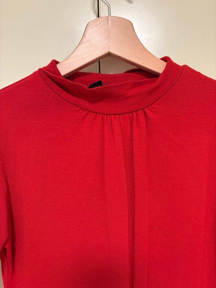 Haut rouge - photo numéro 2