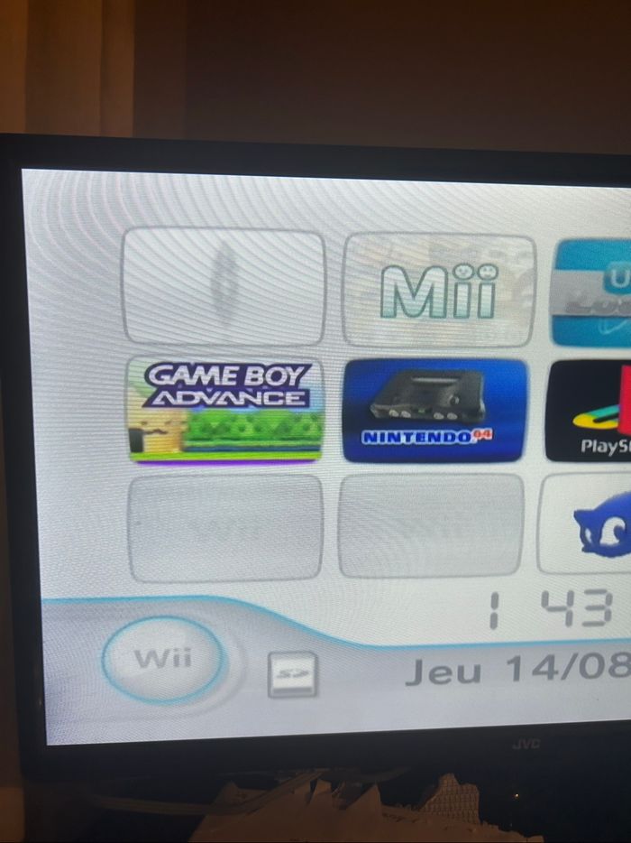 Wiii + accessoires+ disque dur externe contenant des centaines de jeux - photo numéro 3