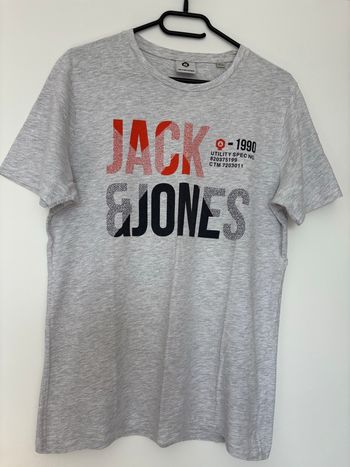 Tee-shirt