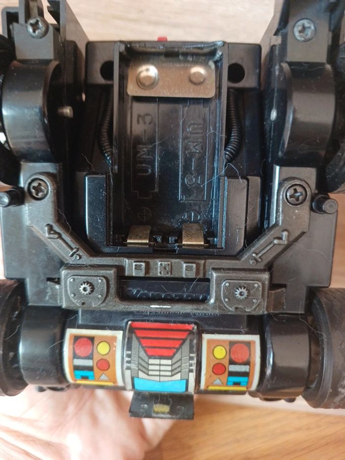 Robot daijim yonezawa - photo numéro 6