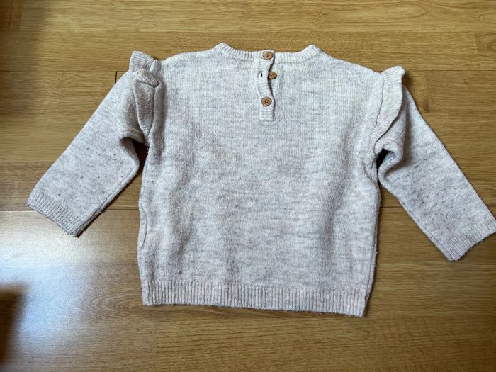 Lot de 3 pulls + 1 gilet 18 mois - photo numéro 8