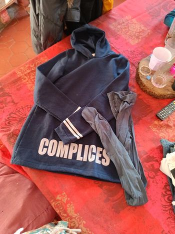 Pull long ou robe courte T14 ans