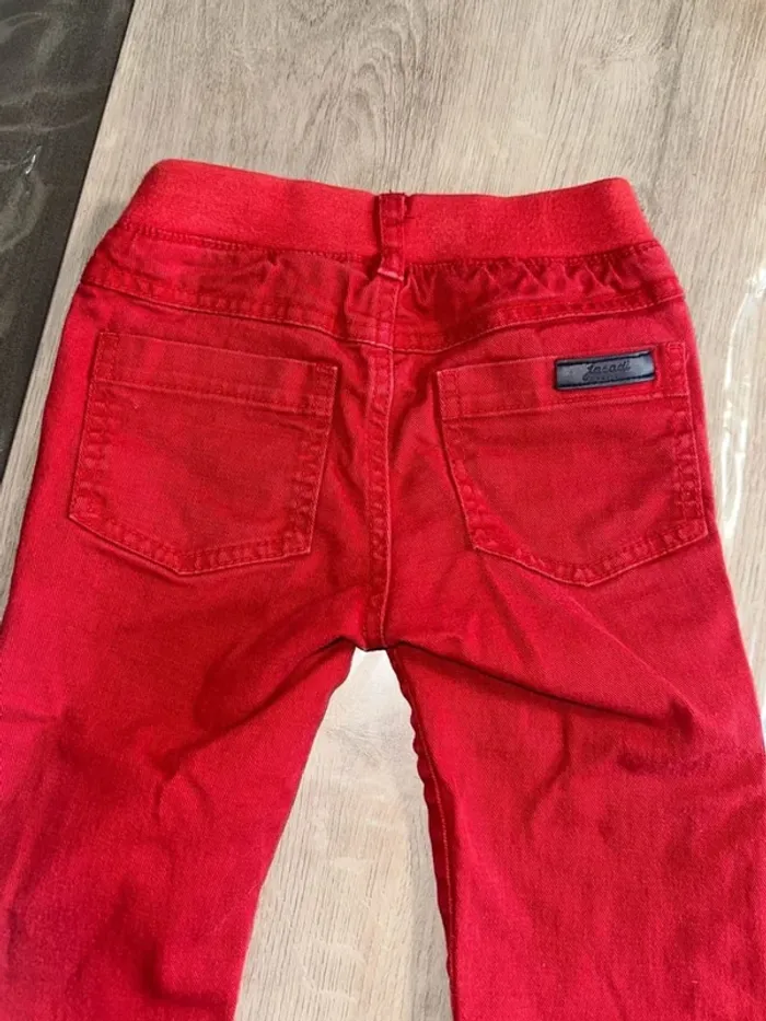 Ensemble jeans et t-shirt - photo numéro 6