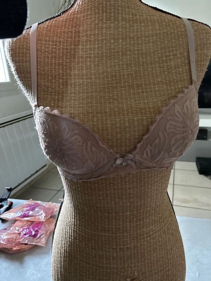 Soutiens gorges mosquitos