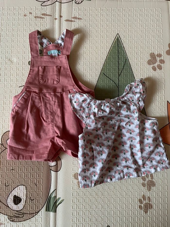 Ensemble Obaïbi taille 3 mois neuf sans étiquette