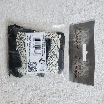 4 sachets en organet dentelle pour dragées ou confuseries