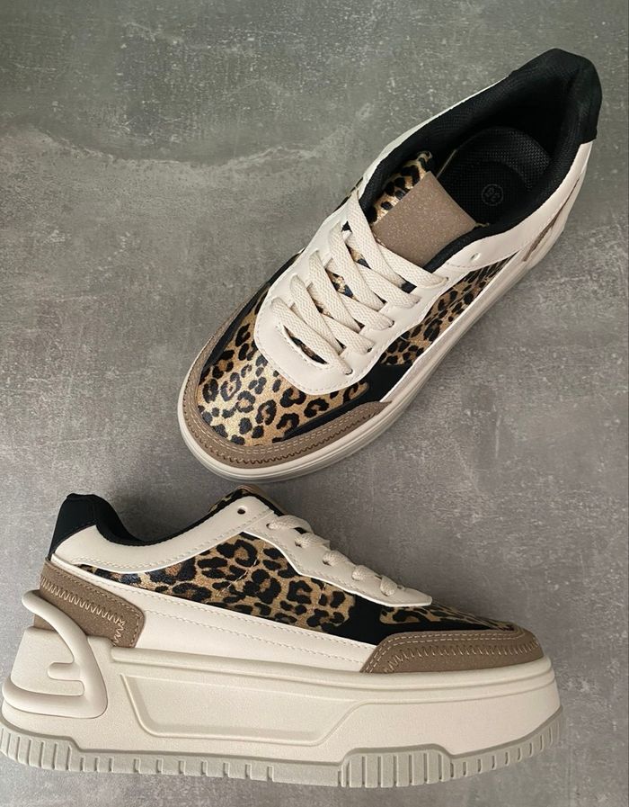 Baskets léopard  - Pointure 39 - photo numéro 2