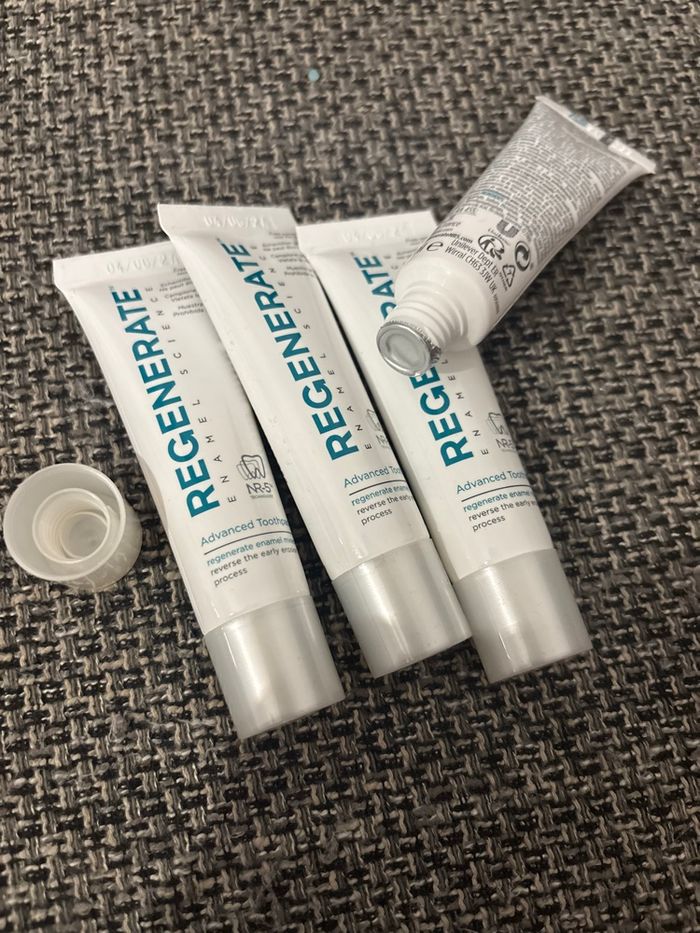 Lot de 4 dentifrice regenerate