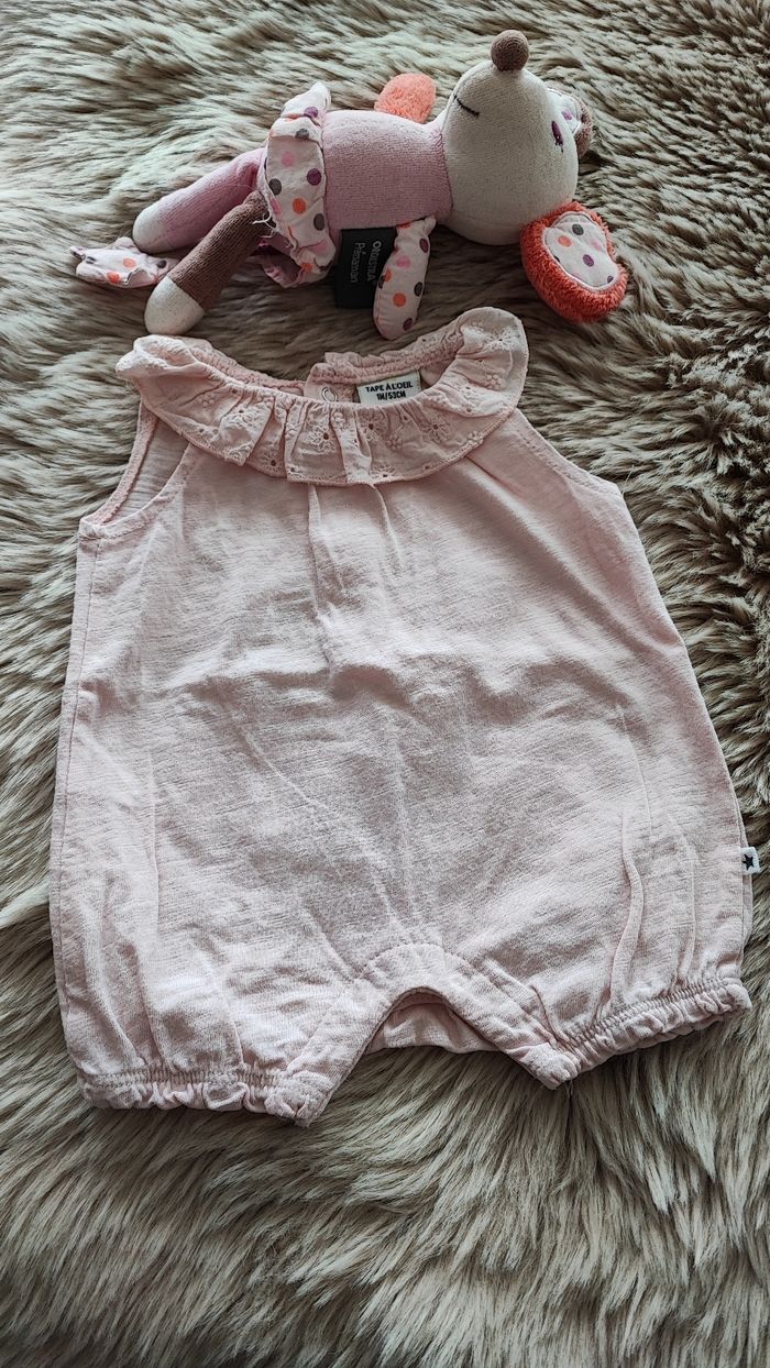 Barboteuse rose tape à l'oeil 1 mois