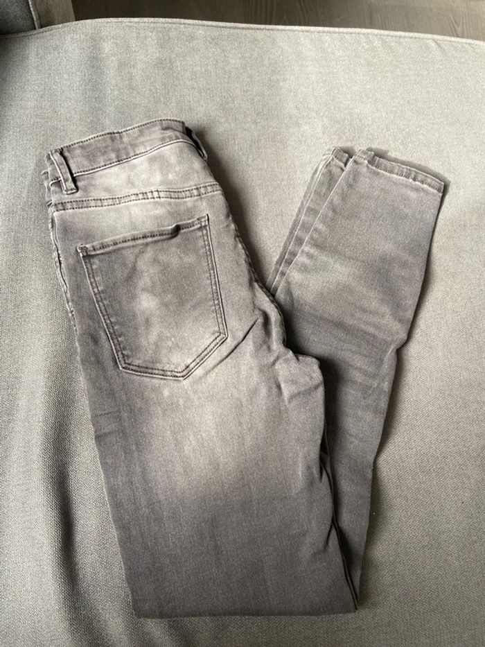 Jeans Pull & Bear gris - photo numéro 3