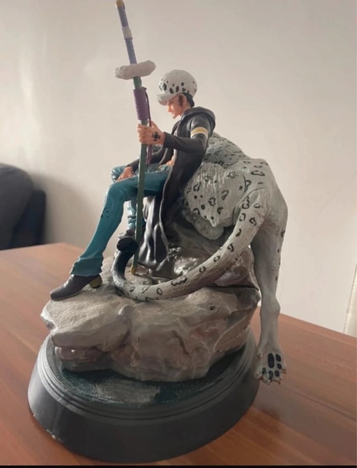 Figurine One Piece Trafalgar D. Water Law - photo numéro 3