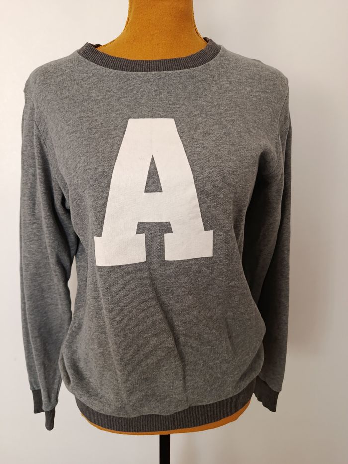 Sweat Sézane gris à lettre A – Style casual et confort absolu.Taille M. - photo numéro 7
