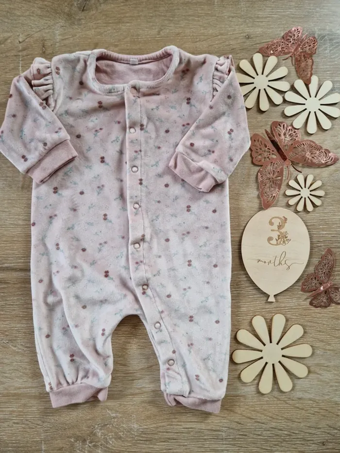 Pyjama sans pied fleurie rose bébé fille 3mois