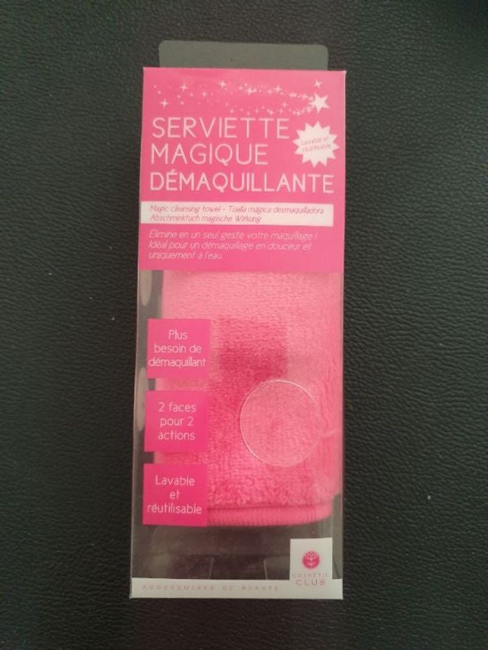 Serviette démaquillante rose