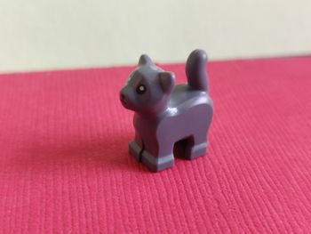 Petit chat gris Lego - en parfait état - vrai Lego