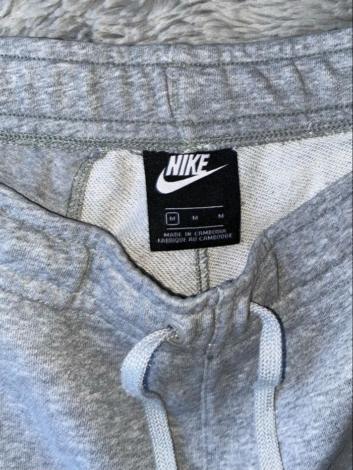 Jogging Nike Gris - photo numéro 4